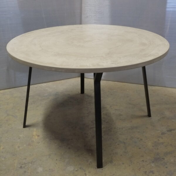 Table sur mesure en béton design italien Anna Farina Anna colore indusriale-33