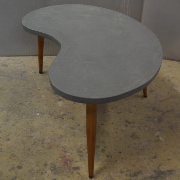 Table basse sur mesure en béton style vintage mobilier industriel Anna colore industriale 7 rue Paul Bert 75011 Paris-8