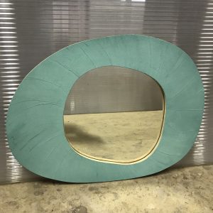 miroir-en-béton-sur-mesure-MOBILIER-INDUSTRIEL-Design-Italien-Anna-Farina-fabrication-artisanale-piece-unique-ANNA-COLORE-INDUSTRIALE