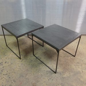 Table-basse-BETON-BOIS-SUR-MESURE-CEMENTINO-CONCRETE-furniture-craft-créations-MOBILIER-INDUSTRIEL-Design-ITALIEN-ANNA-FARINA-fabrication-artisanale-pièce-unique-ANNA-COLORE-INDUSTRIALE